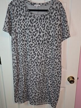 Maurices Black and Gray Leopard Print Top